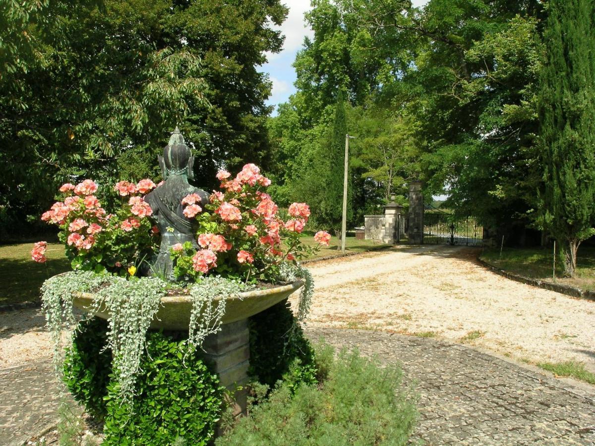 Chateau Du Bourbet Cherval Exterior foto